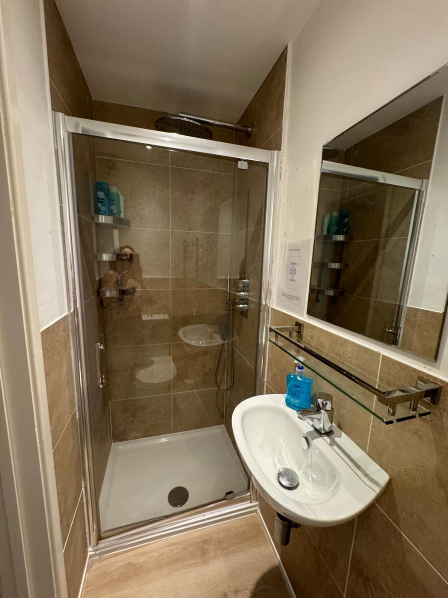 Studio-1-Staines/Heathrow/London-Own Entrance Екстер'єр фото